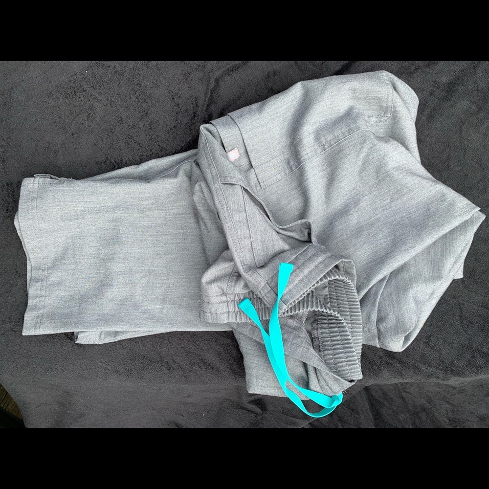FIGS scrub bottoms YOLA XL
